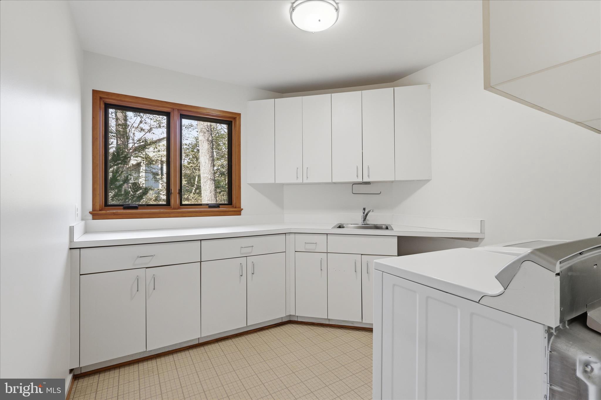 11574 Lake Newport Road Reston, VA 20194 - Photo 29 of 63