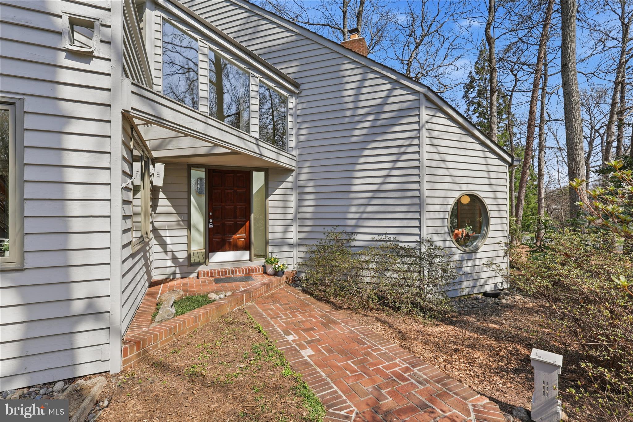 11574 Lake Newport Road Reston, VA 20194 - Photo 4 of 63