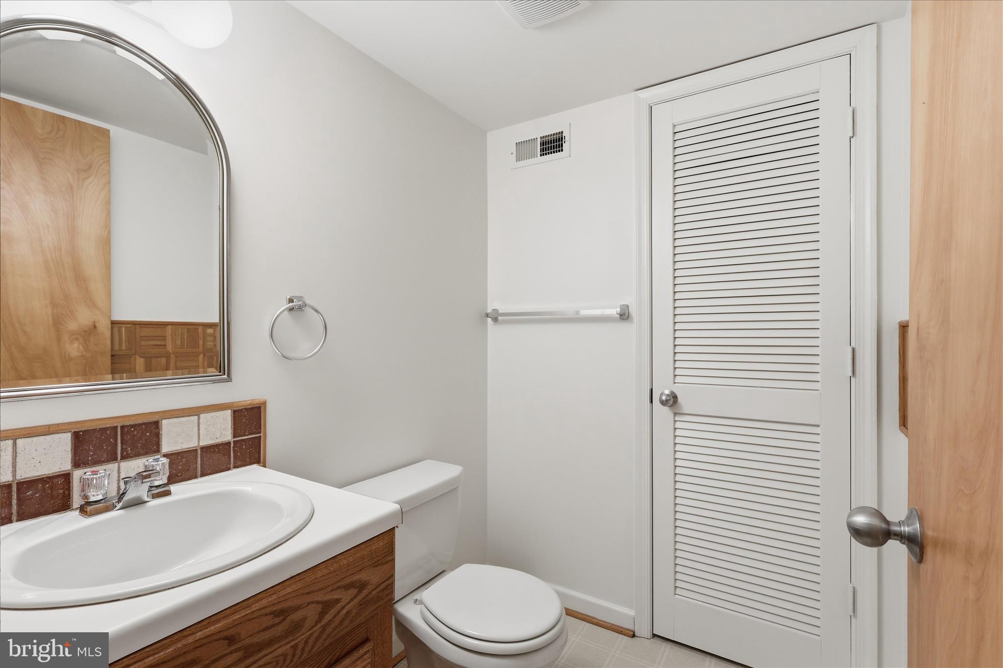 11574 Lake Newport Road Reston, VA 20194 - Photo 49 of 63