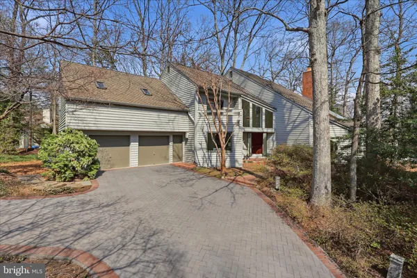 $1,350,000 | 11574 Lake Newport Road, Reston, VA 20194