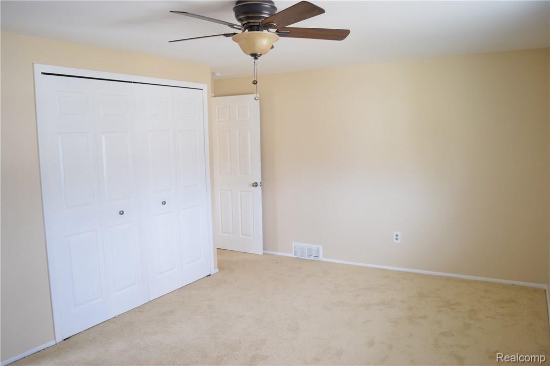27900 Lahser Road Southfield, MI 48076 - Photo 44 of 55 DSC_1182.JPG