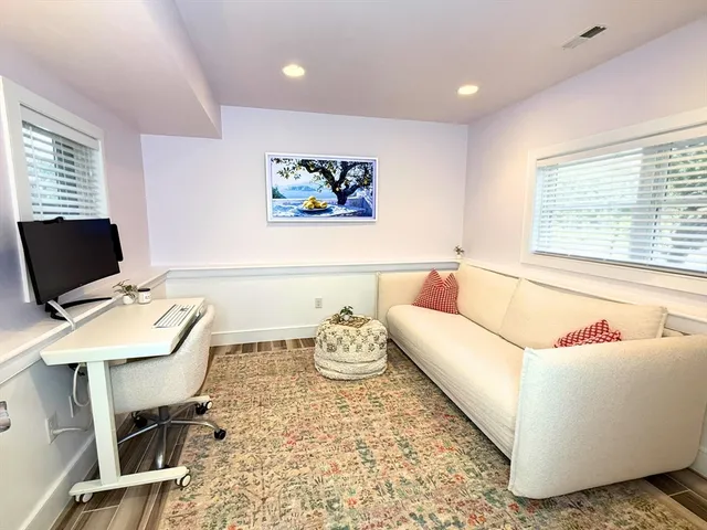 $6,100 | 495 East 4th Street, Unit 1, Boston, MA 02127