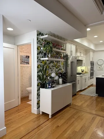 $6,100 | 495 East 4th Street, Unit 1, Boston, MA 02127