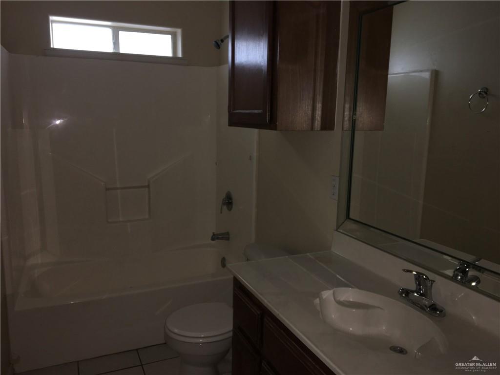 2002 Angus Street, Unit B Mission, TX 78572 - Photo 6 of 9