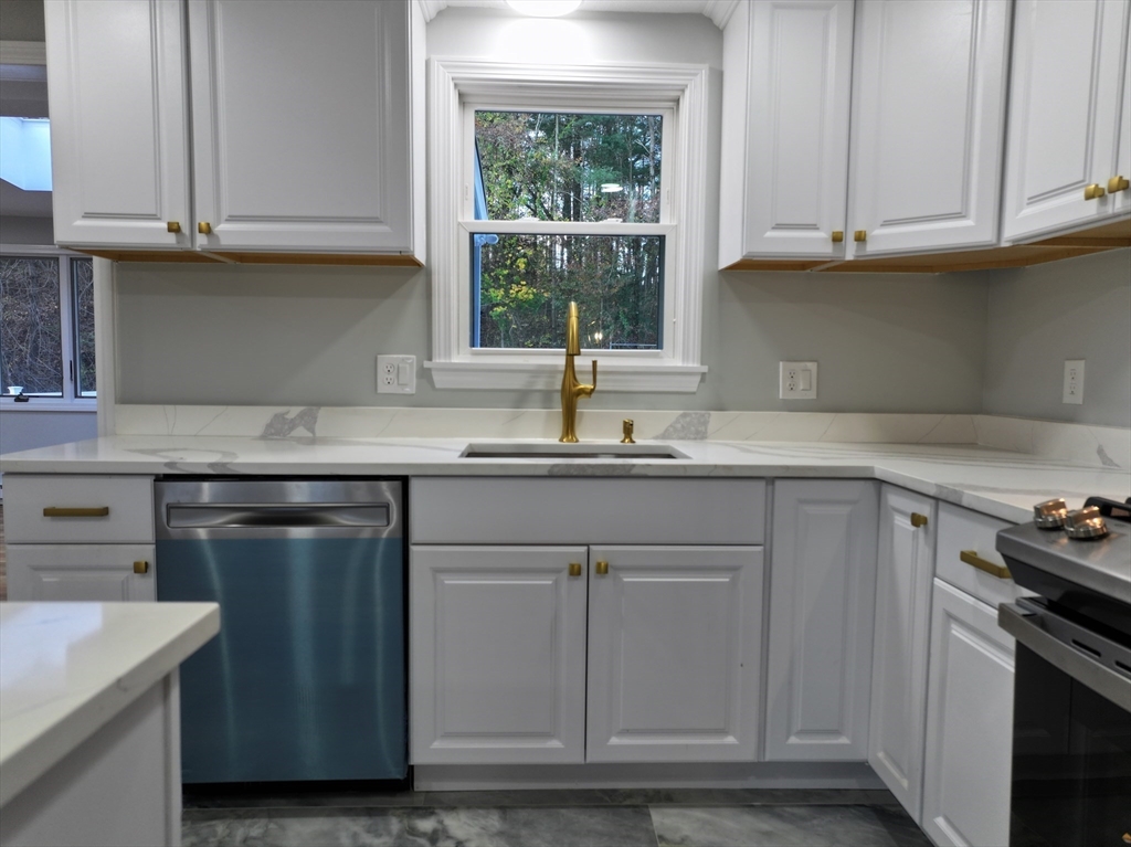 3 Pheasant Wood Road Sharon, MA 02067 - Photo 9 of 19 Gallery Image 9