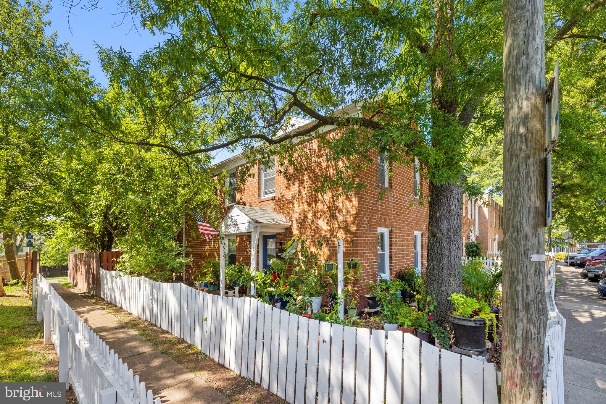 9232 Hood Road Manassas, VA 20110 - Photo 2 of 48 Gallery Image 2