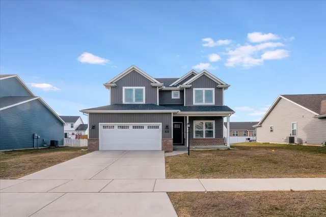 $480,000 | 715 Rapp Drive, Mahomet, IL 61853