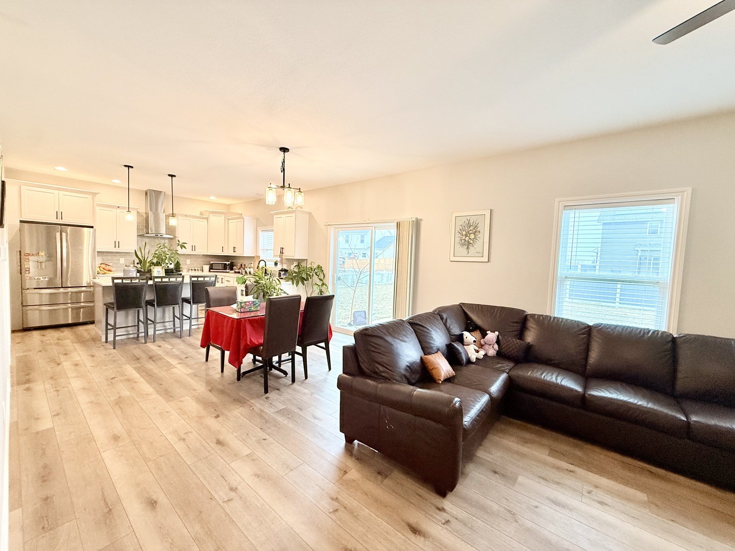 715 Rapp Drive Mahomet, IL 61853 - Photo 11 of 40 a living room with furniture and a large window