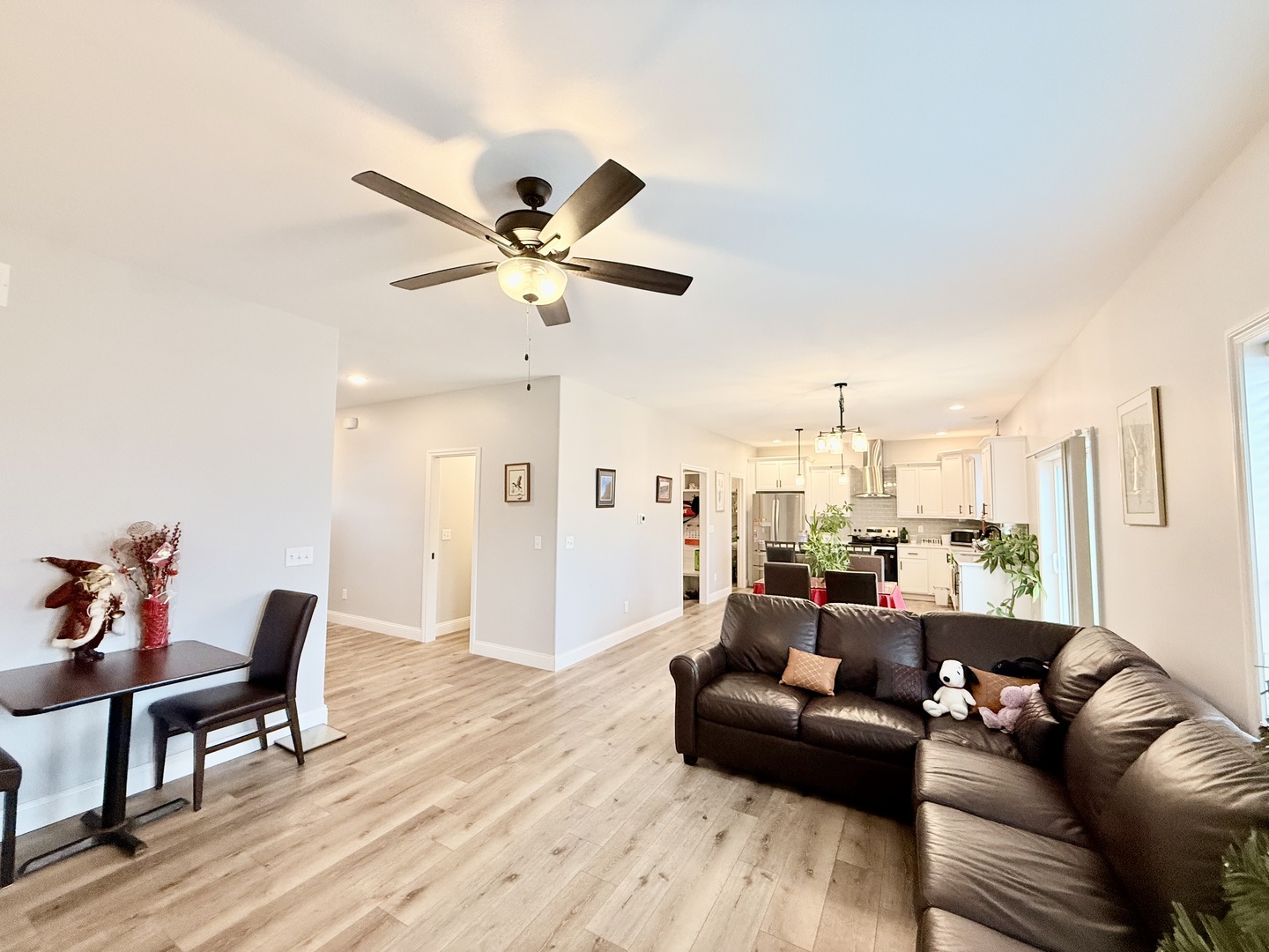 715 Rapp Drive Mahomet, IL 61853 - Photo 12 of 40 a living room with furniture and a wooden floor