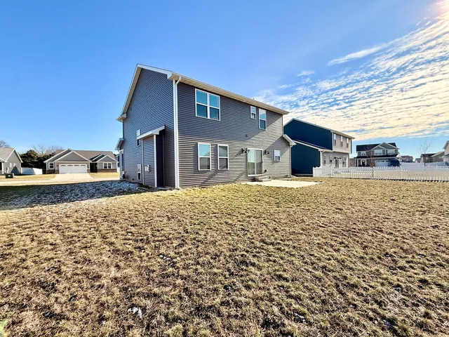 $480,000 | 715 Rapp Drive, Mahomet, IL 61853