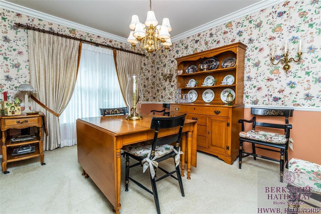 25233 Wykeshire Road Farmington Hills, MI 48336 - Photo 13 of 45