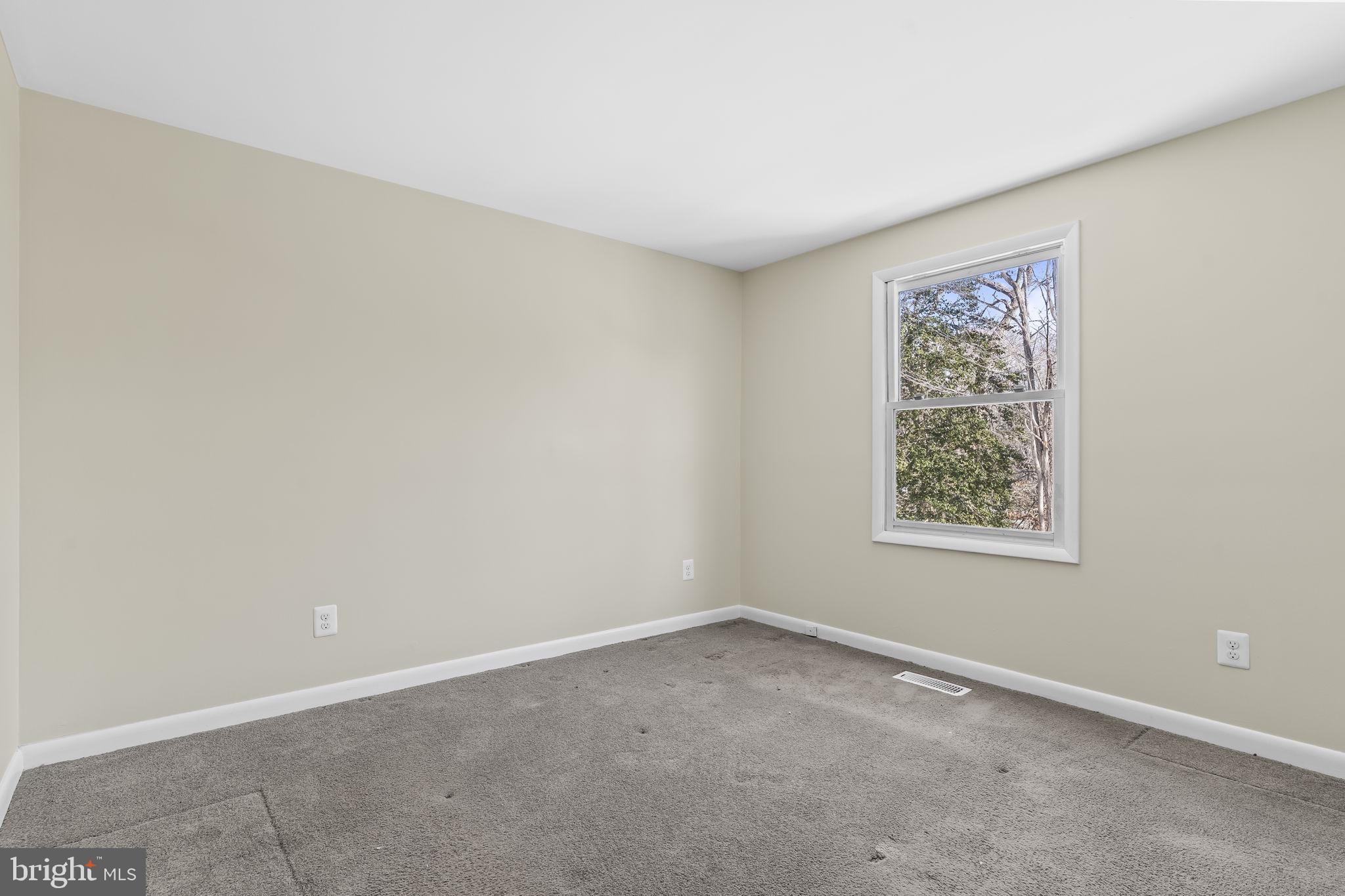 532 Shortbow Trail Lusby, MD 20657 - Photo 13 of 33 an empty room with a window