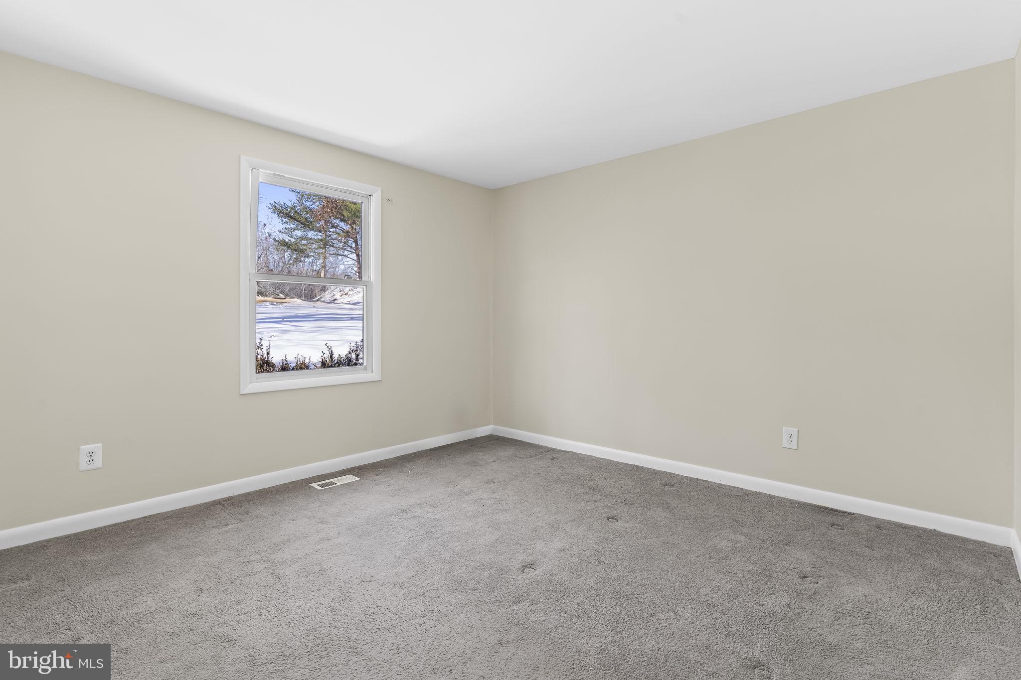 532 Shortbow Trail Lusby, MD 20657 - Photo 18 of 33 an empty room with a window