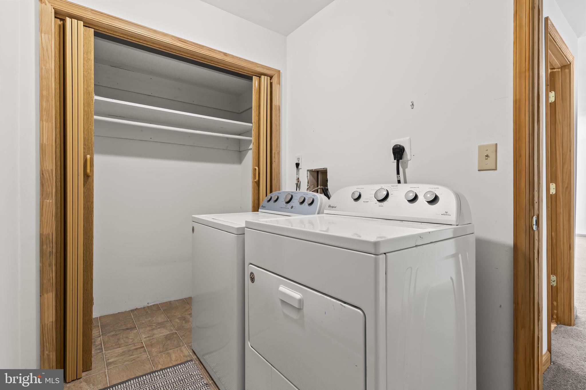 532 Shortbow Trail Lusby, MD 20657 - Photo 27 of 33 a utility room with dryer and washer