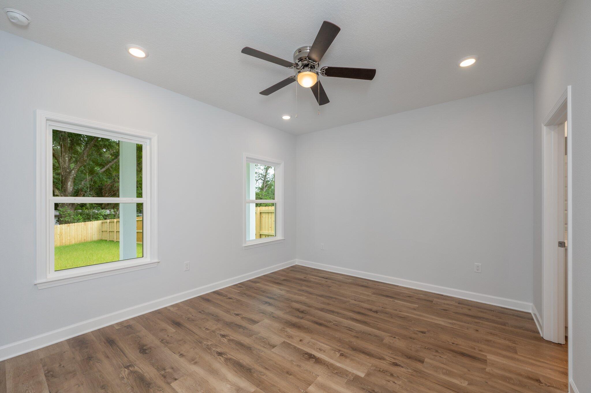 860 South Rayburn Street Crestview, FL 32539 - Photo 19 of 29 19