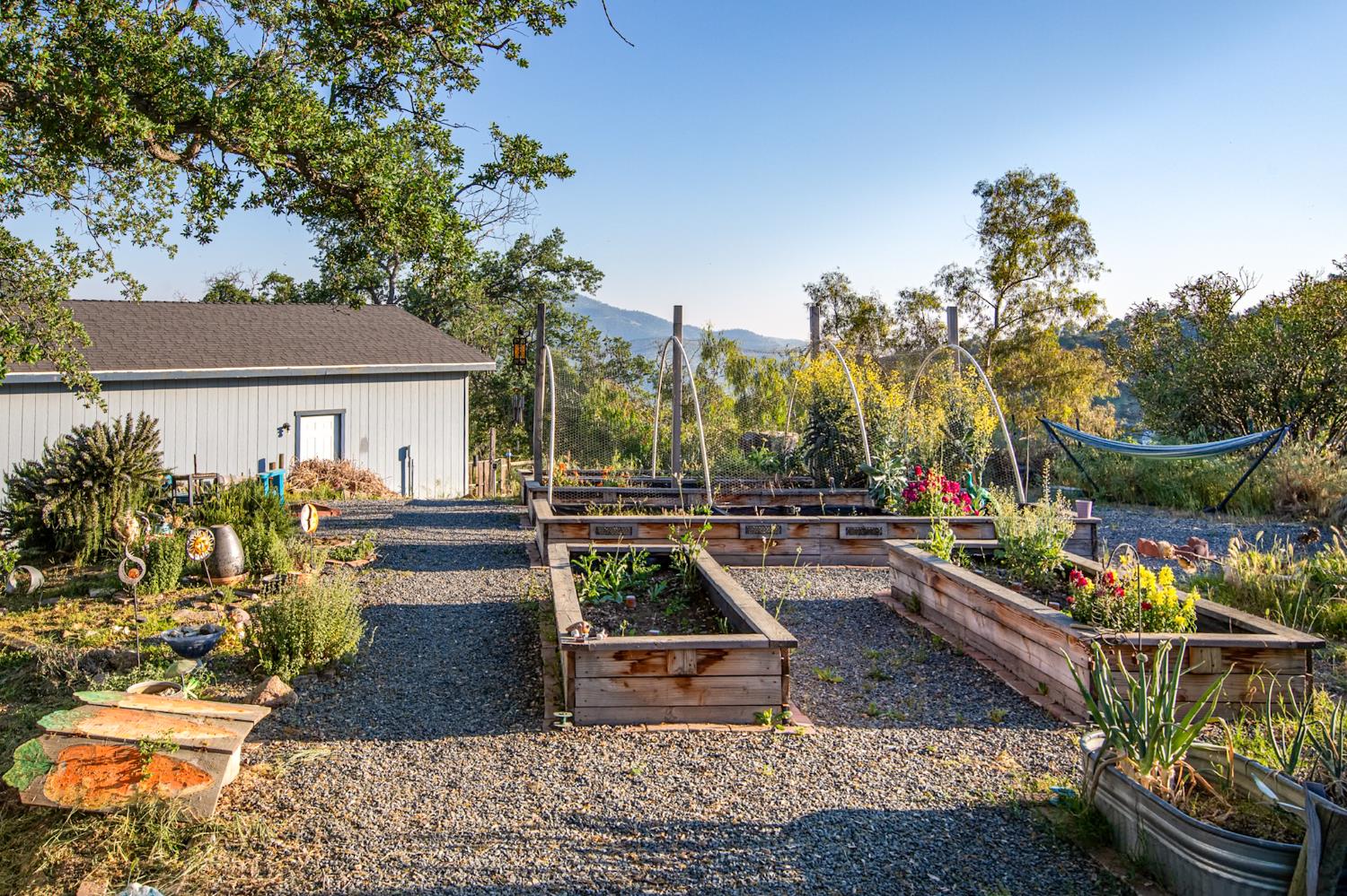 35032 George Smith Road Squaw Valley, CA 93675 - Photo 3 of 40