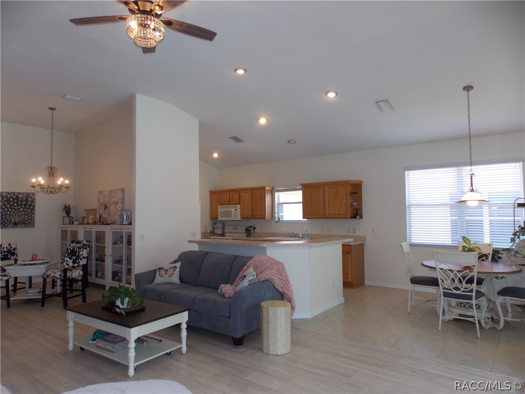 1281 West Diamond Shore Loop Hernando, FL 34442 - Photo 5 of 13