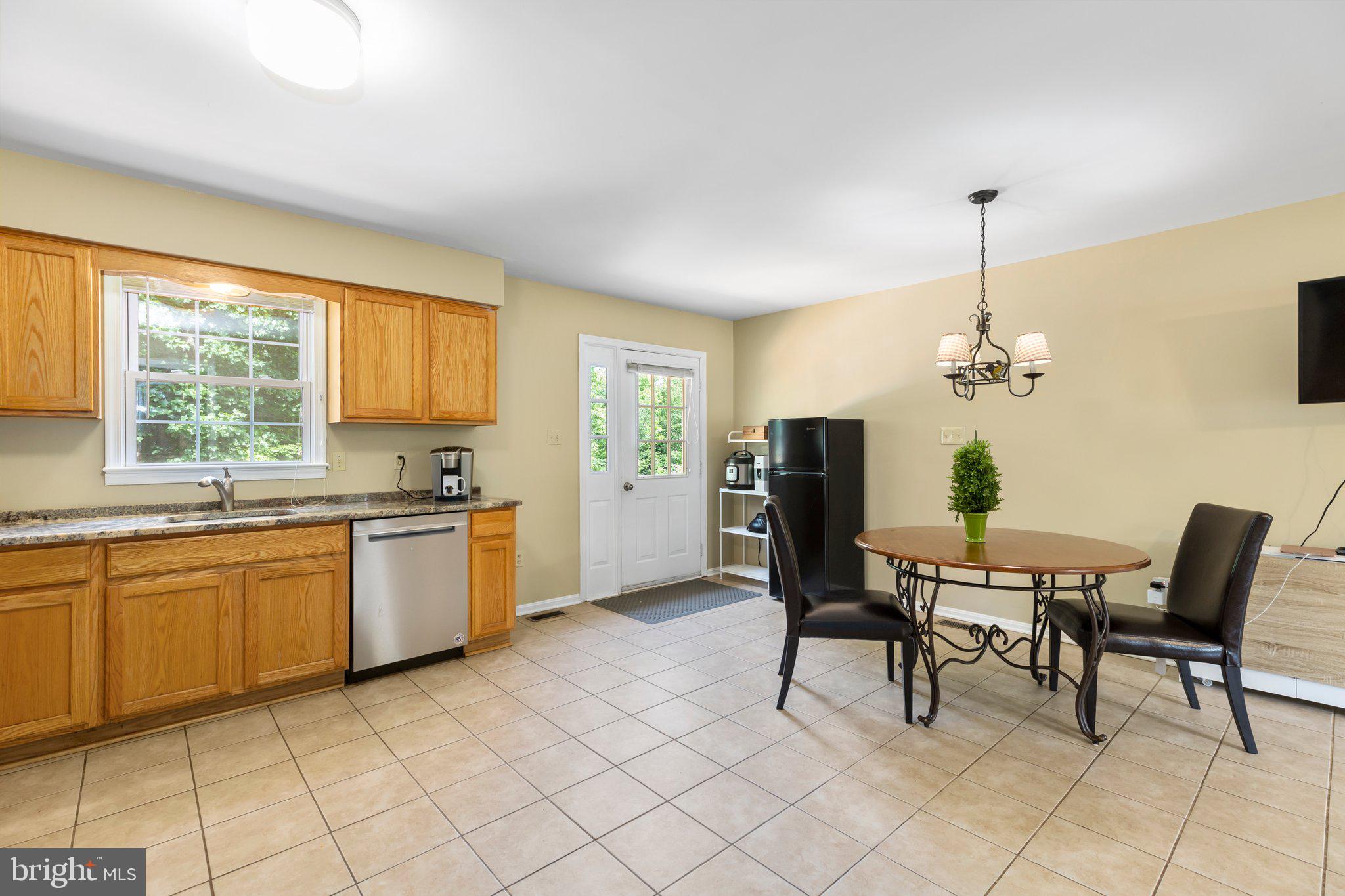 5550 Courtneys Corner Road Sumerduck, VA 22742 - Photo 13 of 49 Low maintenance flooring