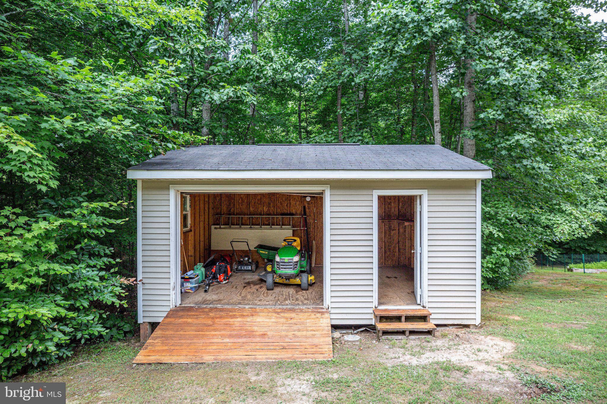 5550 Courtneys Corner Road Sumerduck, VA 22742 - Photo 38 of 49 Awesome storage shed! (tractor does not convey)