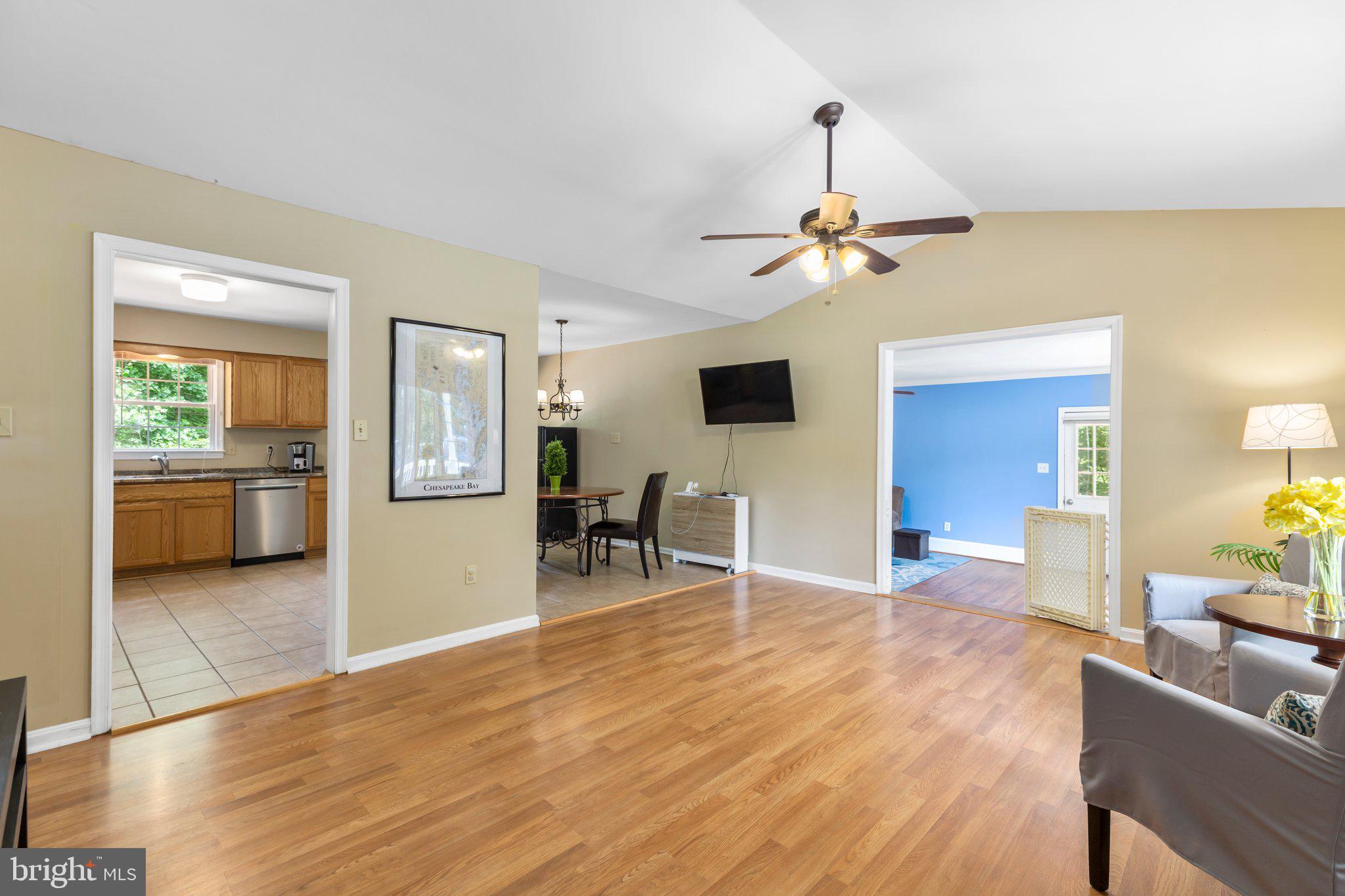 5550 Courtneys Corner Road Sumerduck, VA 22742 - Photo 5 of 49 House feels Spacious & Sunny!