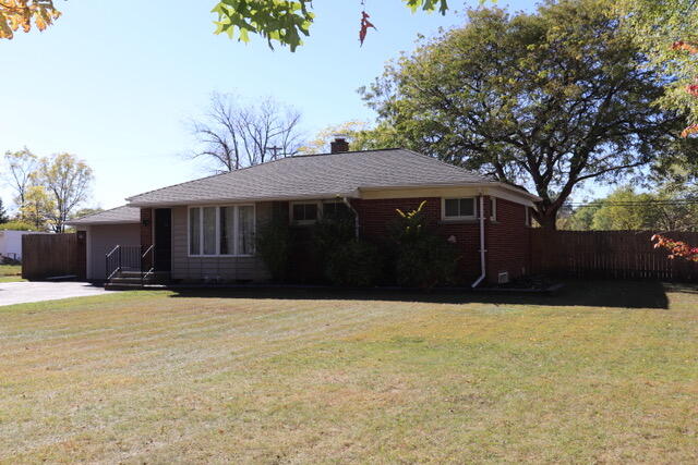 101 North Newman Road Lake Orion, MI 48362 - Photo 3 of 67 IMG_2819