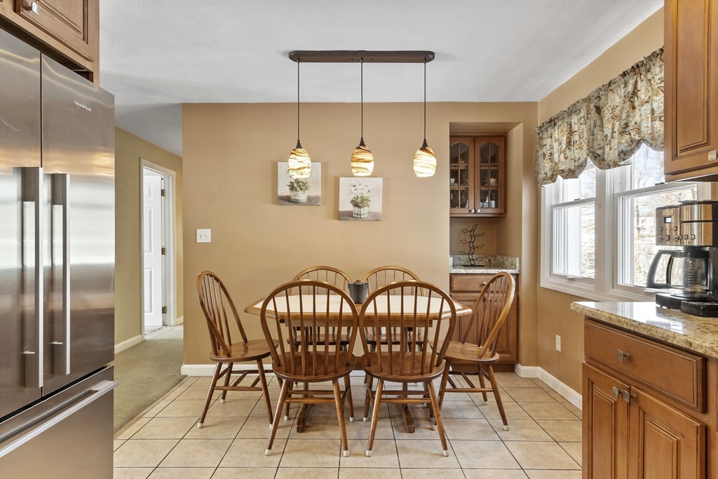 27 Donegal Road Peabody, MA 01960 - Photo 14 of 38 Gallery Image 14