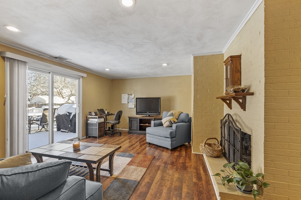 27 Donegal Road Peabody, MA 01960 - Photo 22 of 38 Gallery Image 22