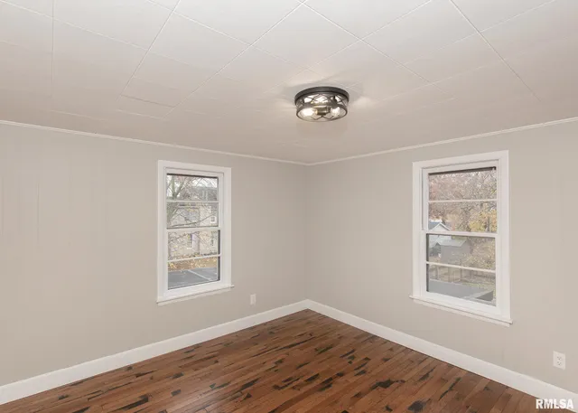 $215,000 | 213 North Williams Street, Geneseo, IL 61254