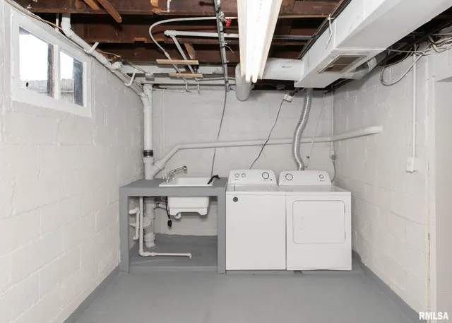 $215,000 | 213 North Williams Street, Geneseo, IL 61254