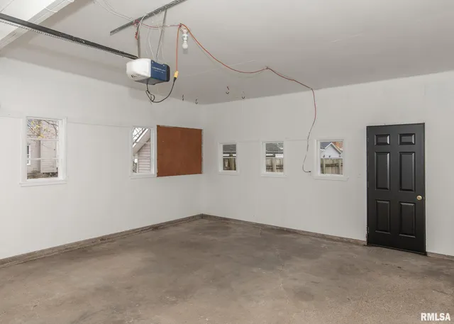 $215,000 | 213 North Williams Street, Geneseo, IL 61254