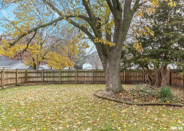 $215,000 | 213 North Williams Street, Geneseo, IL 61254