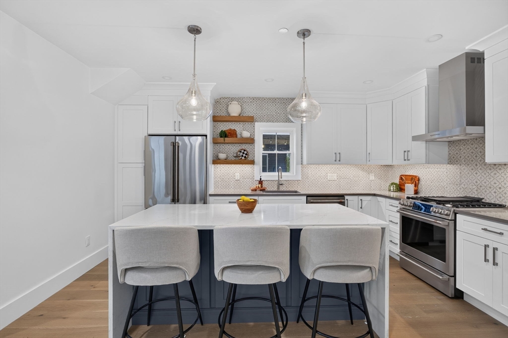 131 Hudson Street, Unit 1 Somerville, MA 02144 - Photo 2 of 41