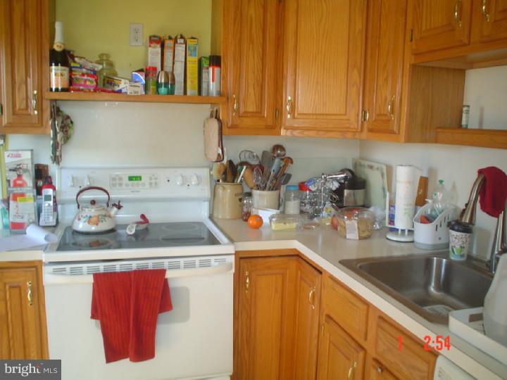 357 Salem Hancocks Bridge Road Salem, NJ 08079 - Photo 4 of 11 Kitchen