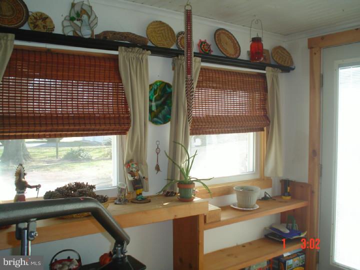 357 Salem Hancocks Bridge Road Salem, NJ 08079 - Photo 6 of 11 Sun Room