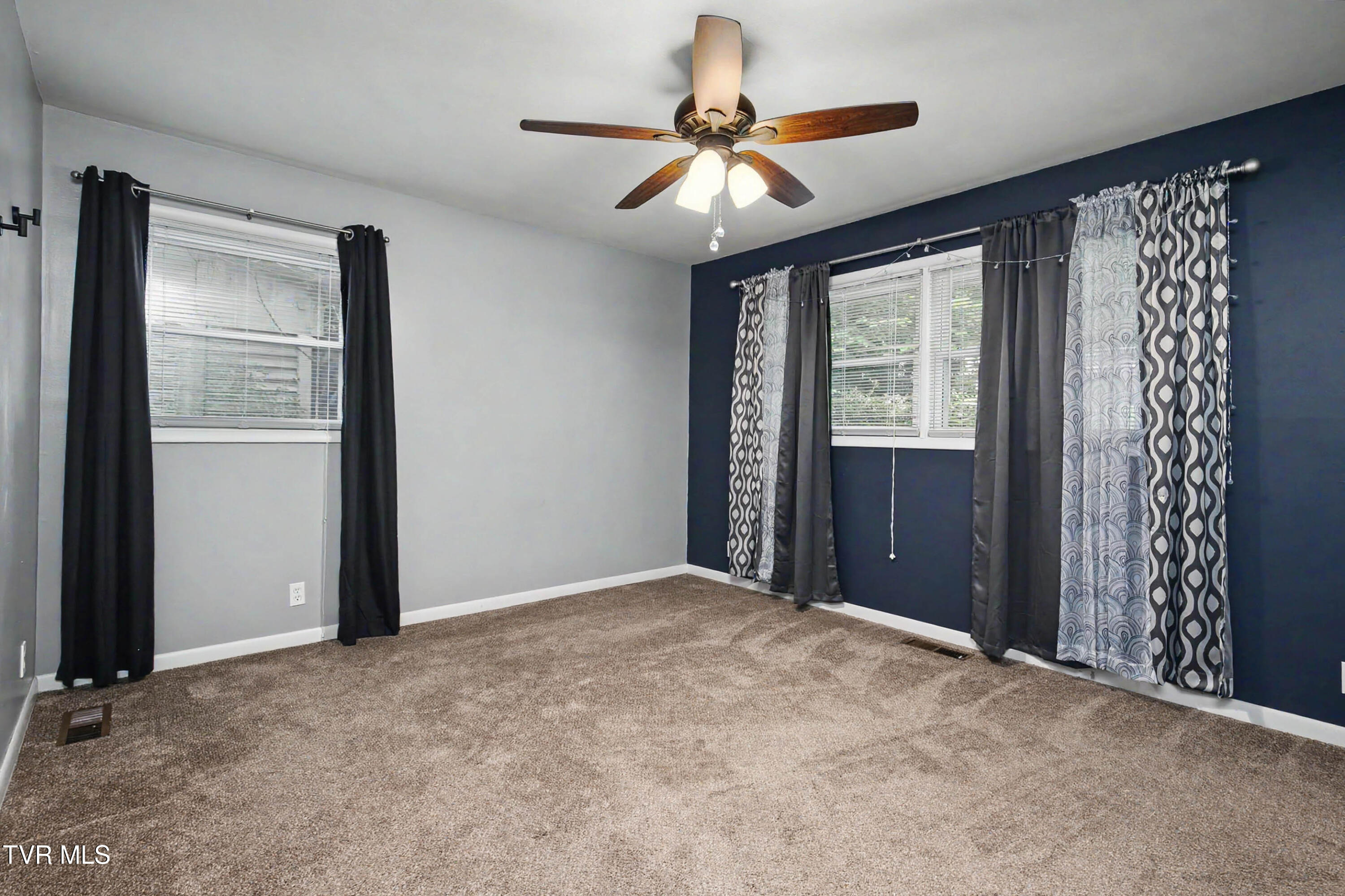 553 Bays View Road Kingsport, TN 37660 - Photo 25 of 34 553 Bays View Rd-25