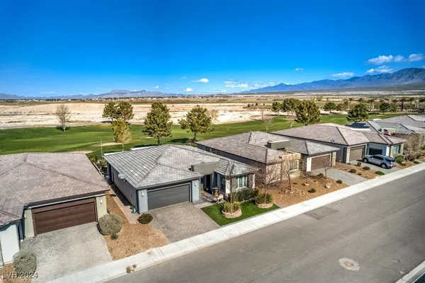 $2,000 | 4720 East Cactus Canyon Drive, Pahrump, NV 89061