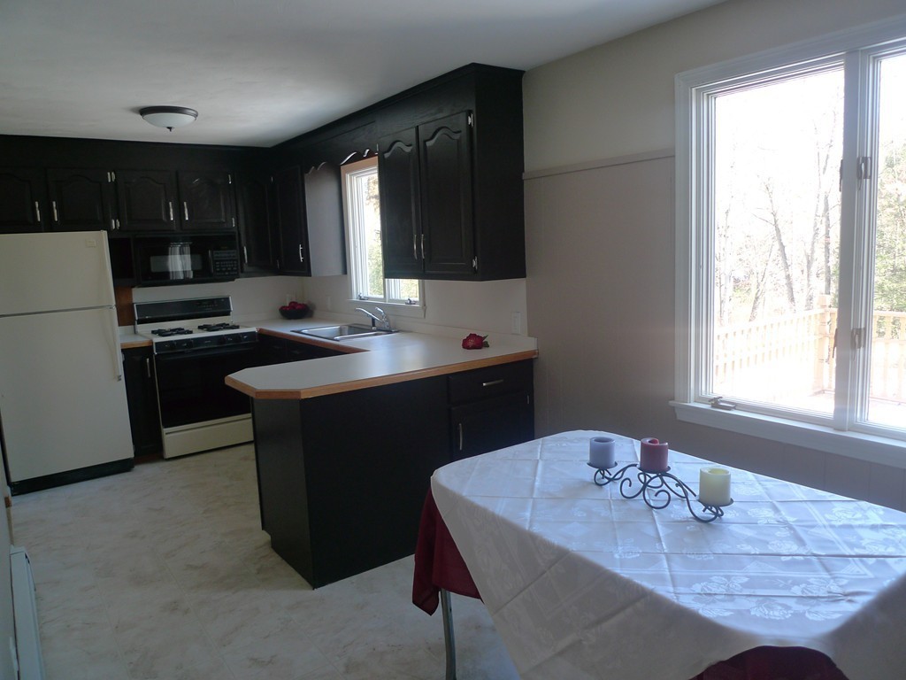 12 Brainard Road Wilbraham, MA 01095 - Photo 7 of 28 Gallery Image 7