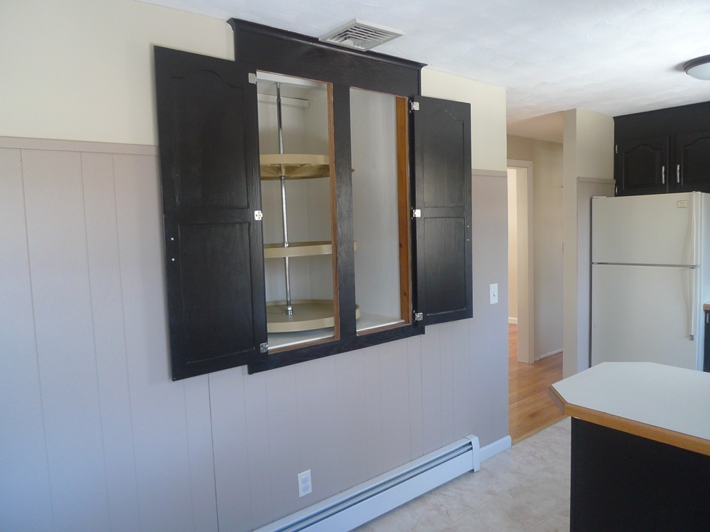12 Brainard Road Wilbraham, MA 01095 - Photo 9 of 28 Gallery Image 9