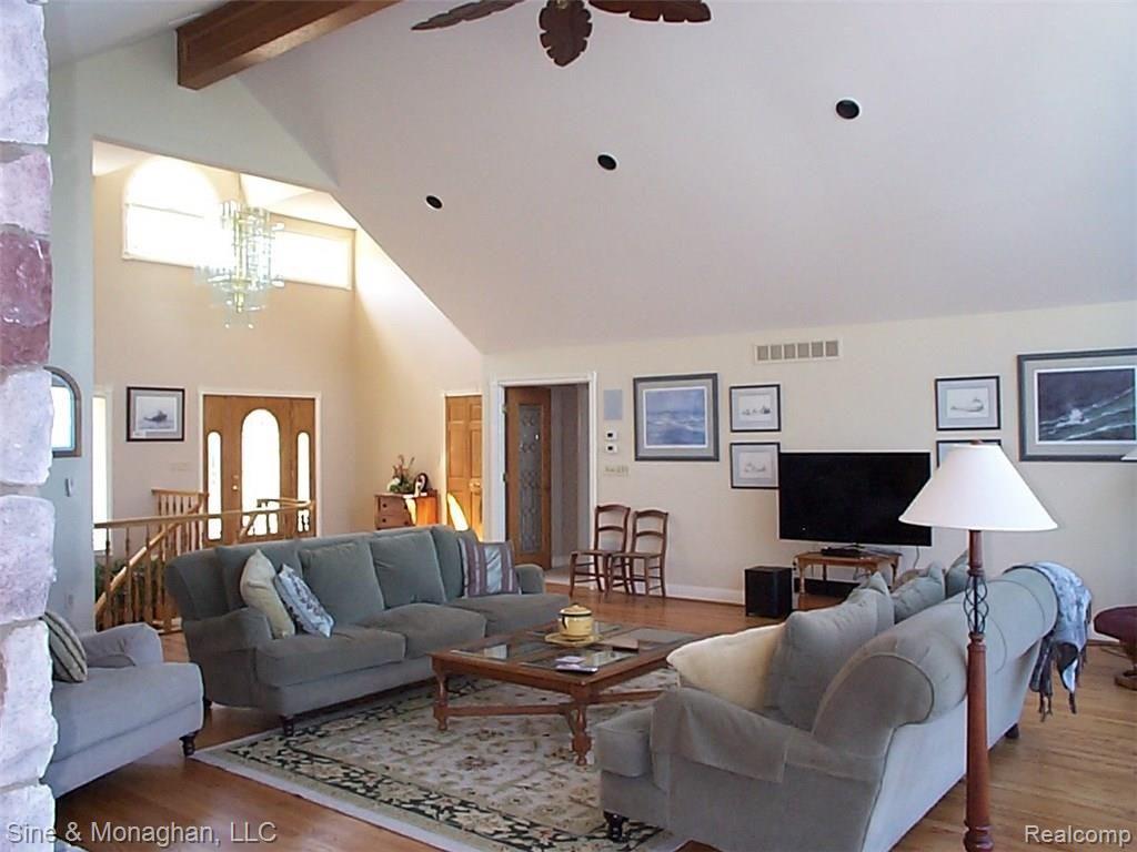 1177 River Road St. Clair, MI 48079 - Photo 48 of 58 49 GORGEOUS GREAT RM 1177 RIVER.jpg