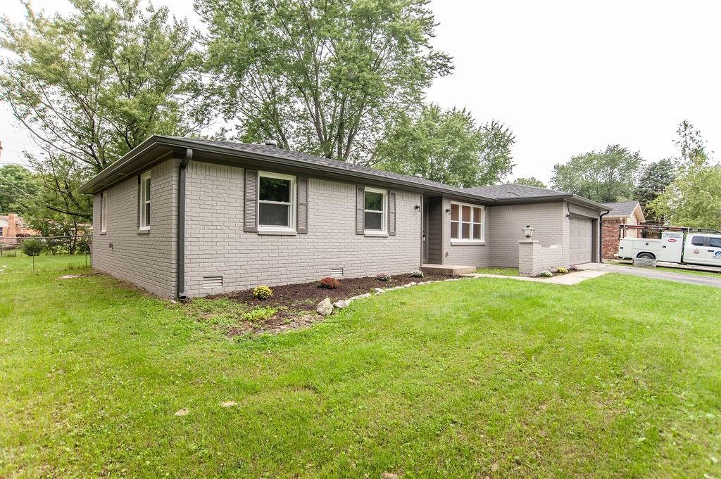 4350 Clifford Road Brownsburg, IN 46112 - Photo 2 of 34 Gallery Image 2