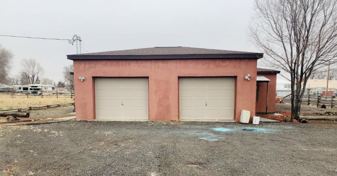 566 5th Street Metolius, OR 97741 - Photo 9 of 39 unit garage