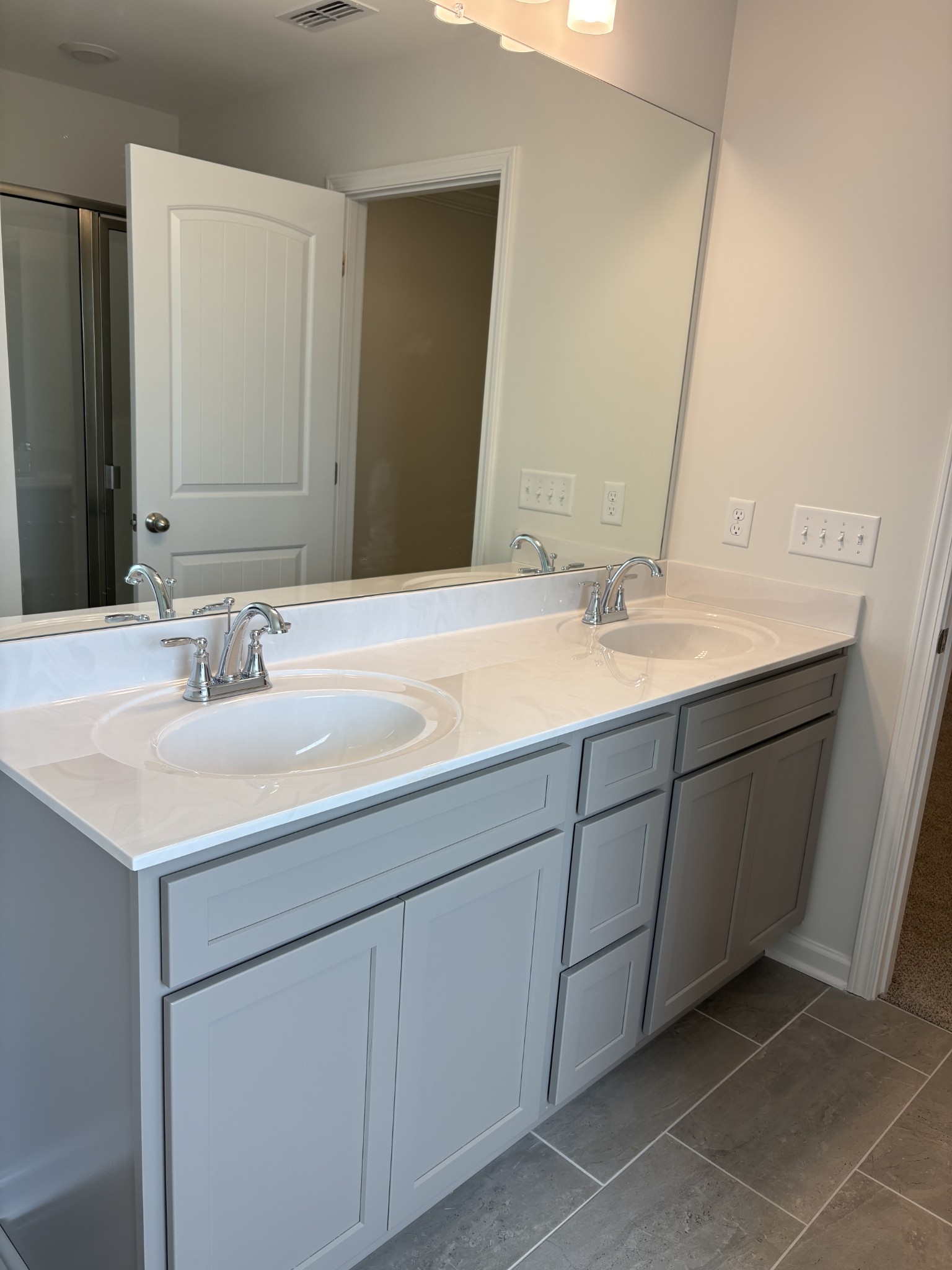5730 Craven Lane Rockvale, TN 37153 - Photo 22 of 27 a bathroom with a sink and a mirror