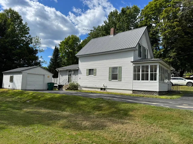 $185,000 | 8 Cottage Street, Guilford, ME 04443