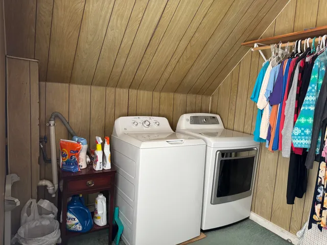 $185,000 | 8 Cottage Street, Guilford, ME 04443