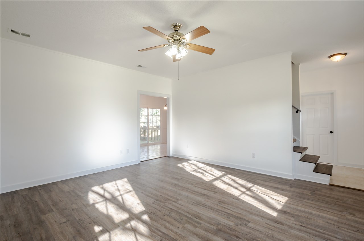 111 Robbins Boulevard Daphne, AL 36526 - Photo 9 of 34
