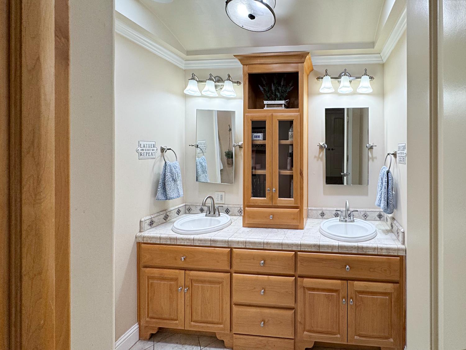 26525 Table Meadow Road Auburn, CA 95602 - Photo 18 of 47 Gallery Image 18