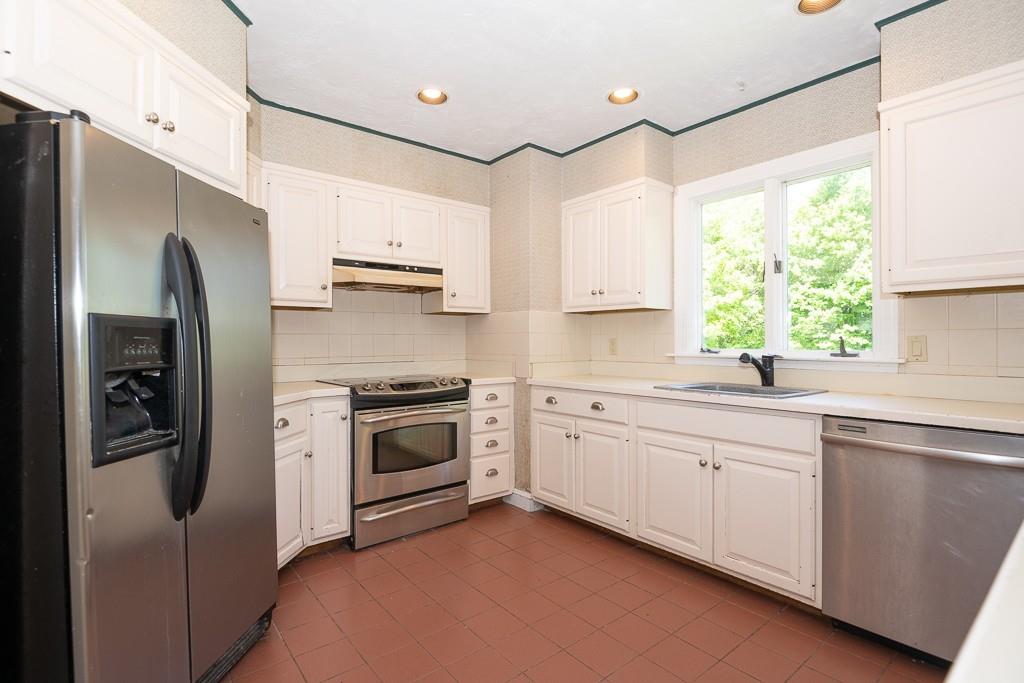 19 Chace Hill Road Sterling, MA 01564 - Photo 22 of 41