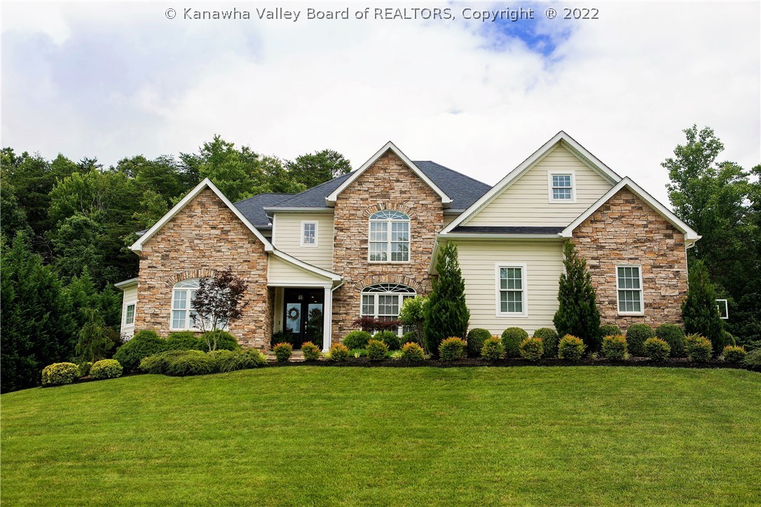 1046 Crestmont Road Hurricane, WV 25526 - Photo 1 of 30 Gallery Image 1