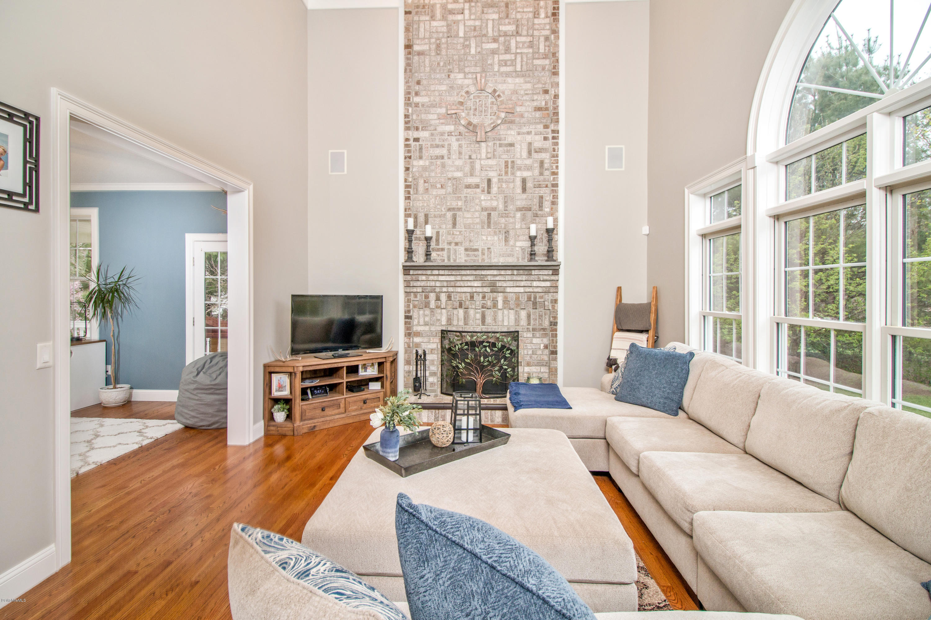 78 Hillside Road Southwick, MA 01077 - Photo 11 of 45 Living 2