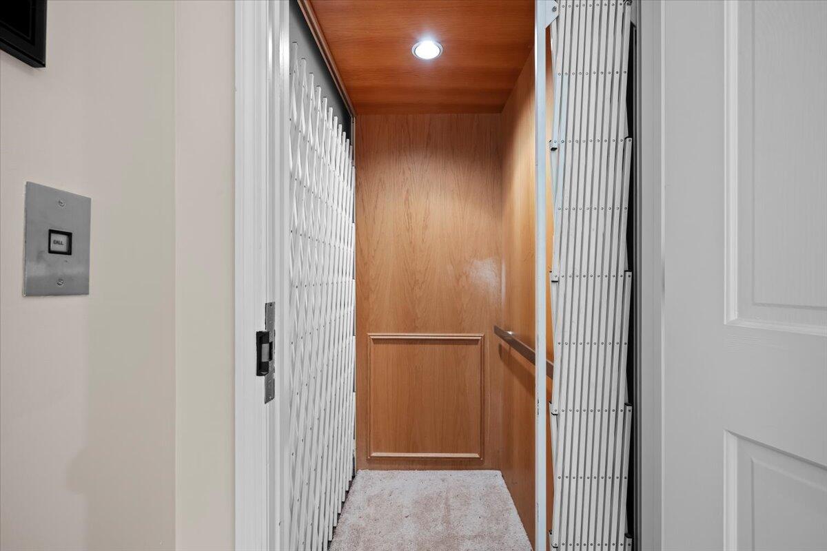 3941 Back Bay Drive, Unit 226 Jupiter, FL 33477 - Photo 30 of 53 36-LUX_9767